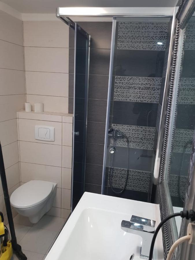 Horska Chata V Srdci Kremnickych Hor Banská Bystrica Exterior photo