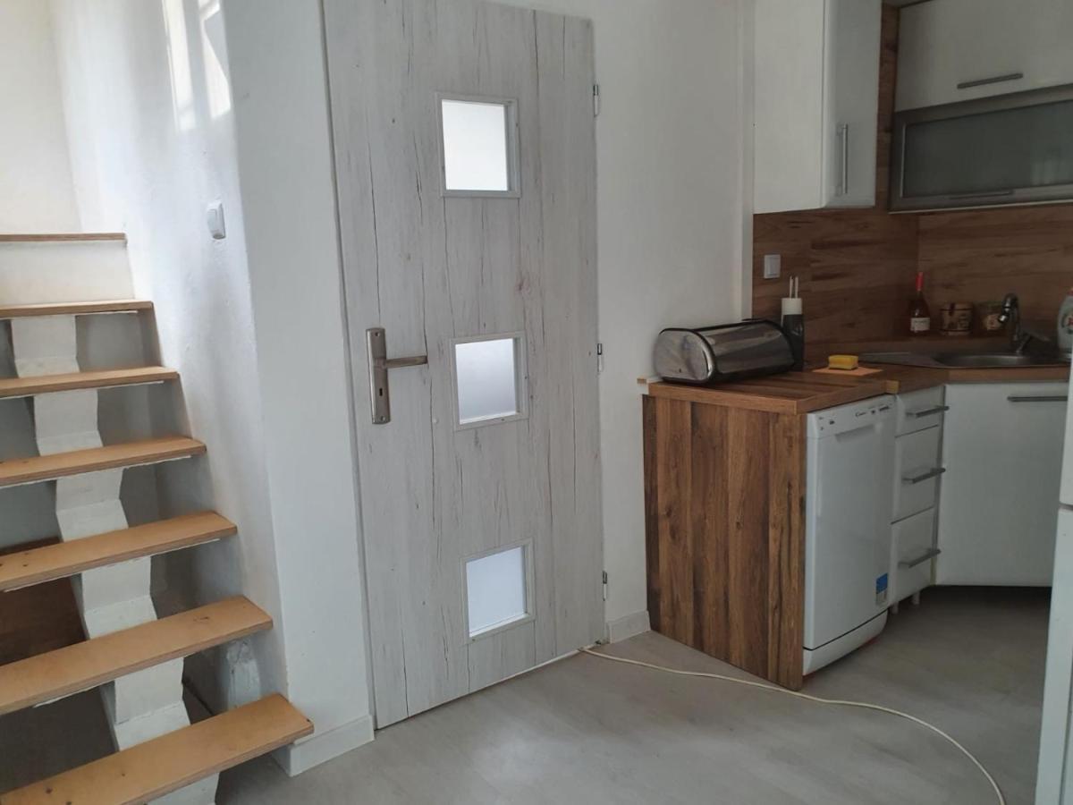 Horska Chata V Srdci Kremnickych Hor Banská Bystrica Exterior photo