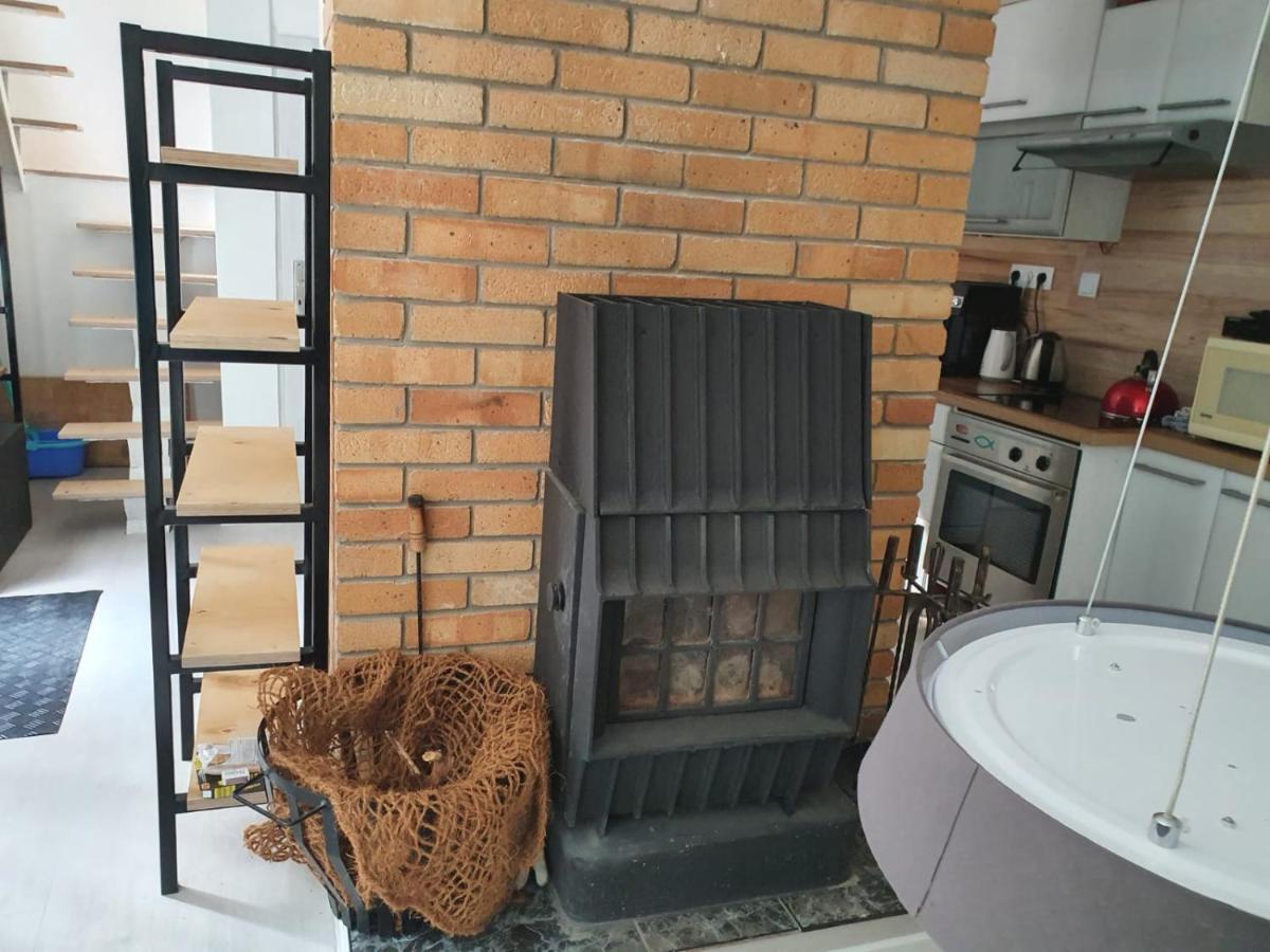 Horska Chata V Srdci Kremnickych Hor Banská Bystrica Exterior photo